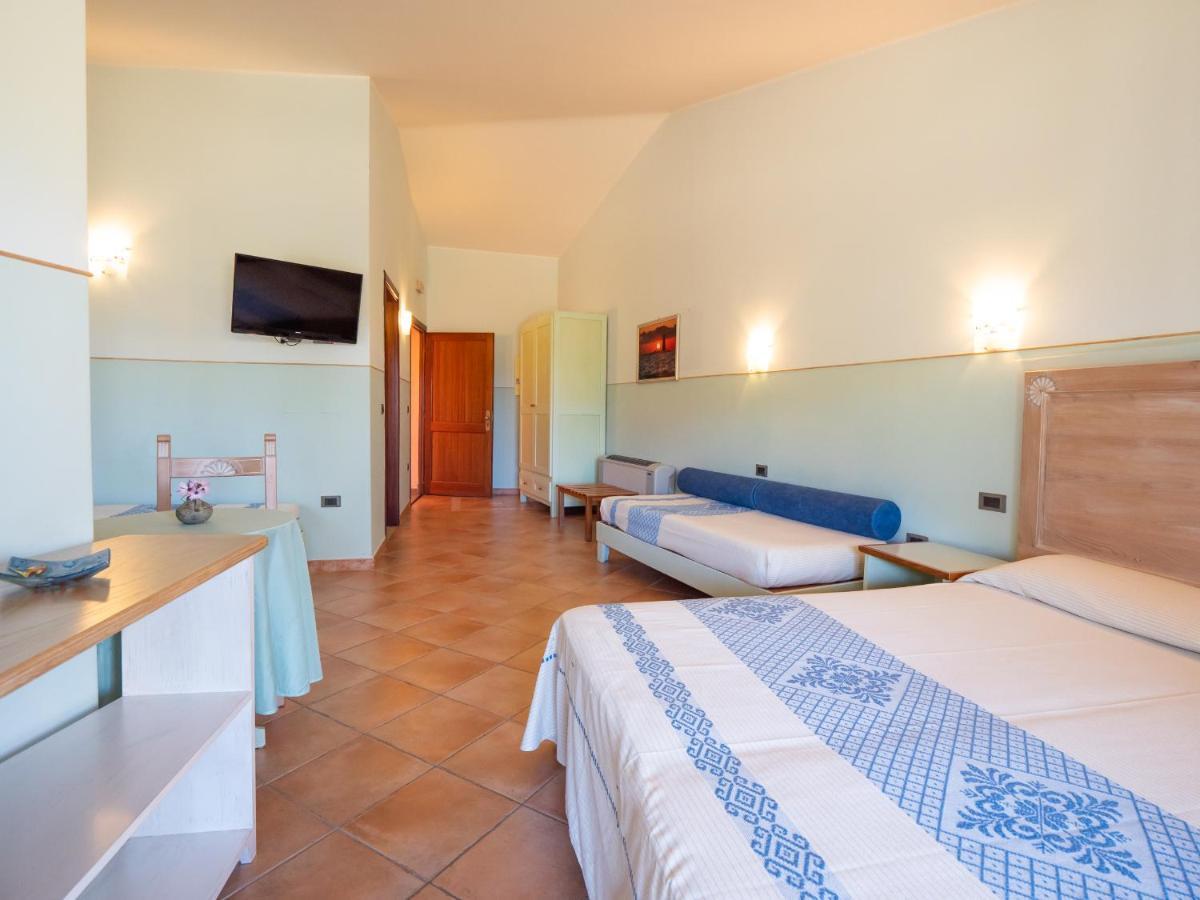 Hotel Luci Del Faro Calasetta Ngoại thất bức ảnh
