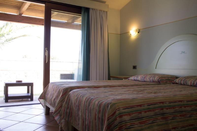 Hotel Luci Del Faro Calasetta Ngoại thất bức ảnh