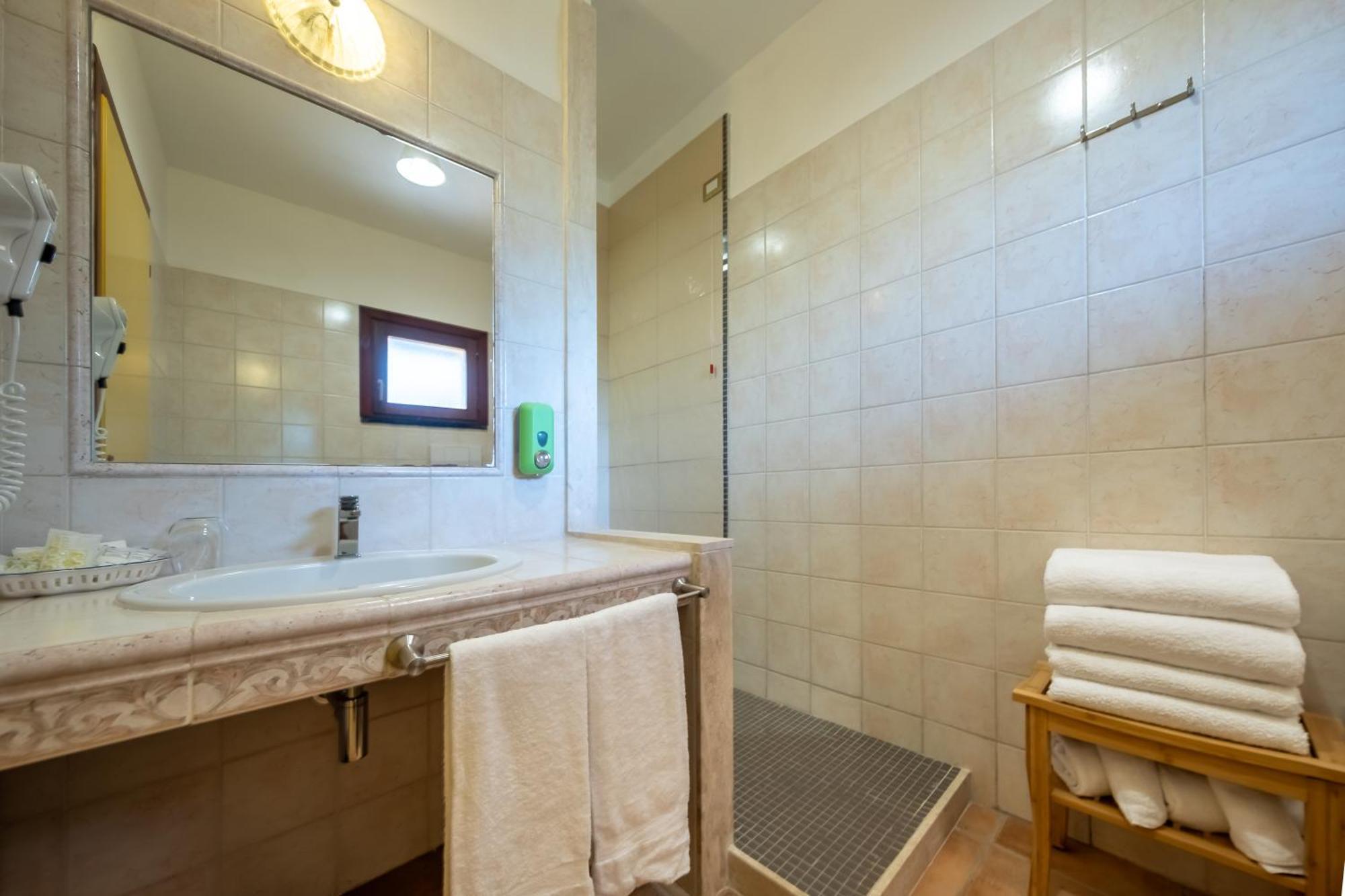 Hotel Luci Del Faro Calasetta Ngoại thất bức ảnh