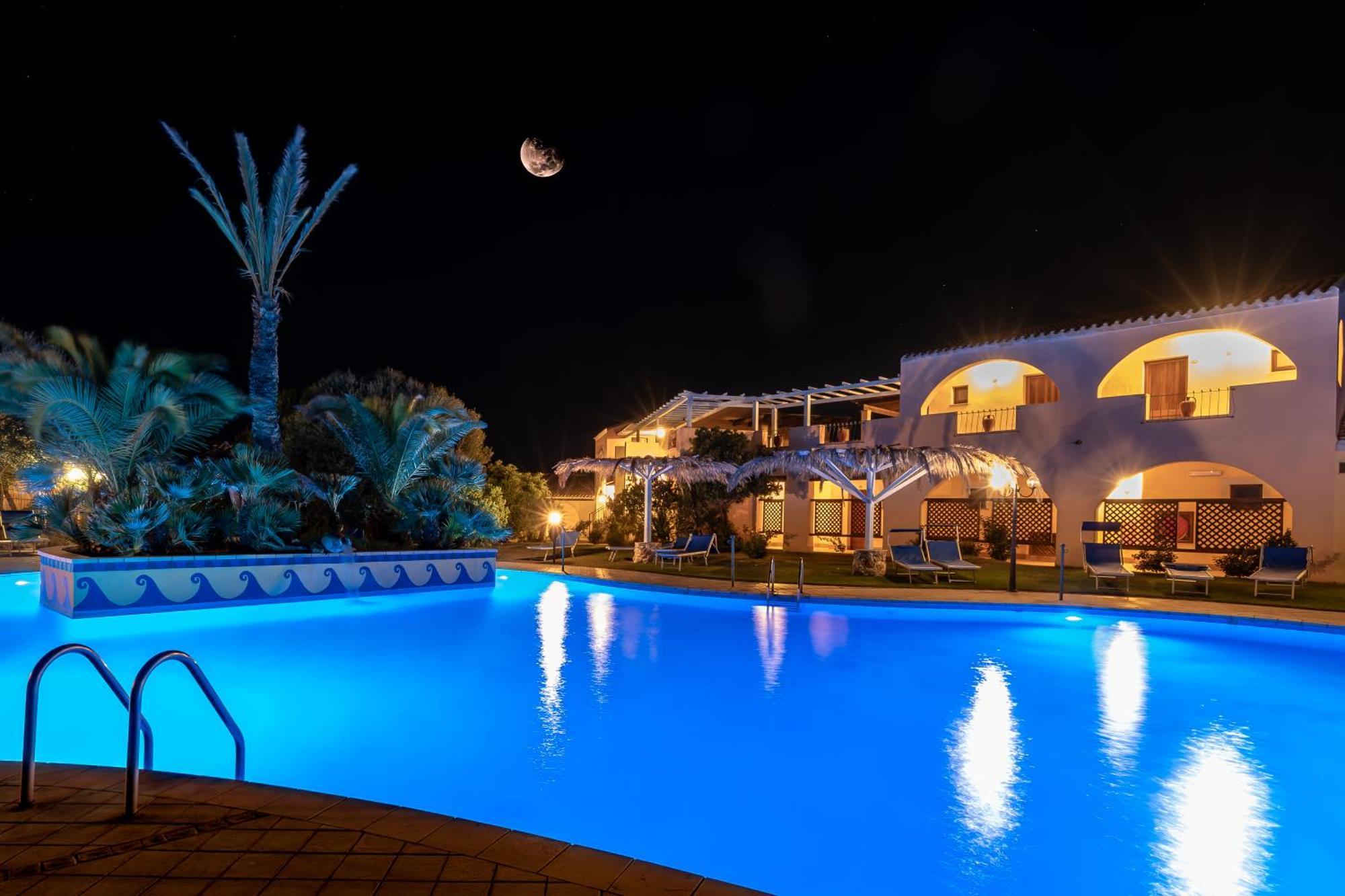 Hotel Luci Del Faro Calasetta Ngoại thất bức ảnh