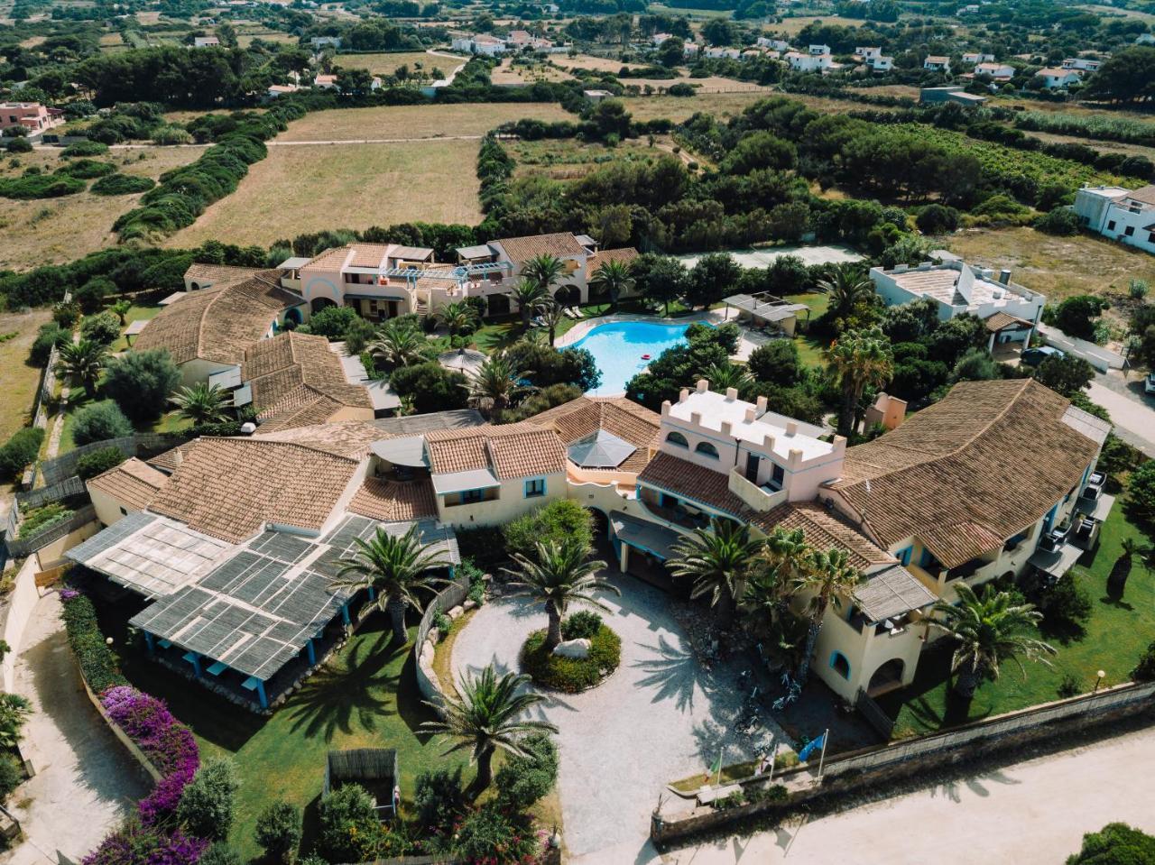 Hotel Luci Del Faro Calasetta Ngoại thất bức ảnh