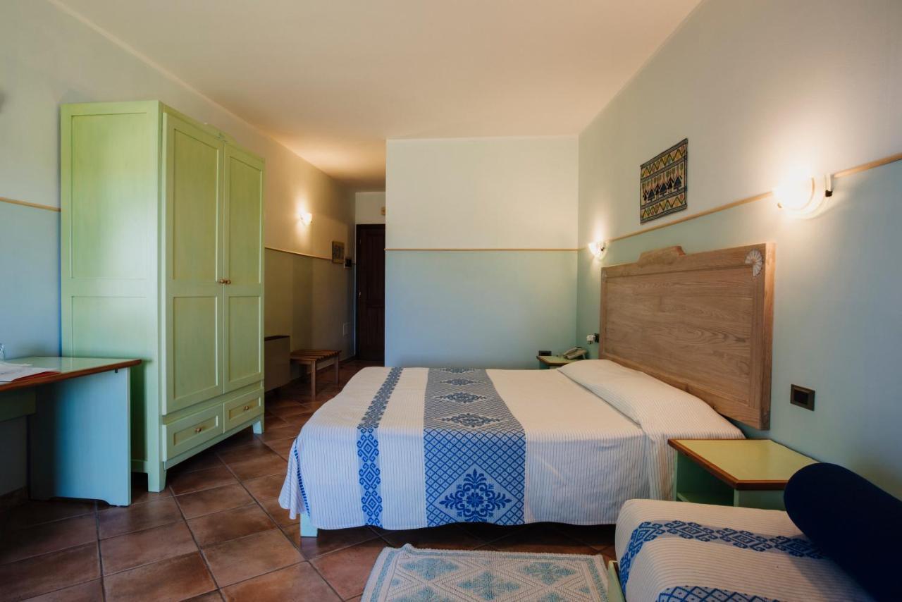 Hotel Luci Del Faro Calasetta Ngoại thất bức ảnh